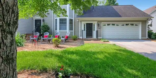 1284 Heritage Landing Drive