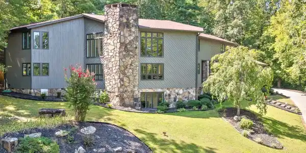 1108 W River Hills Drive
