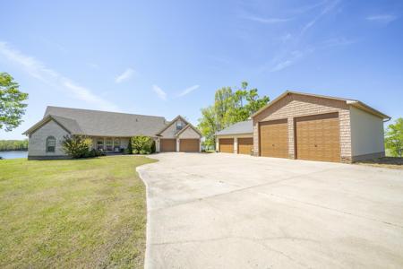 875 FAITH LN