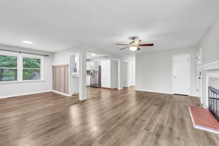 301 Main St