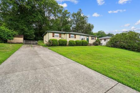 375 Spring Valley Dr