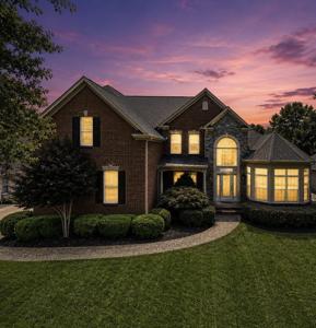 908 Plantation Blvd