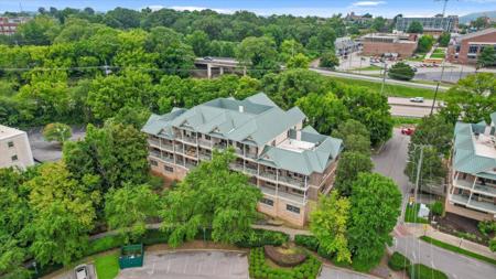 733 Battery Place
