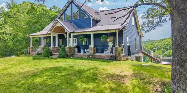 136 Rocky River Shores Dr