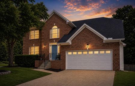 158 Walton Trce S