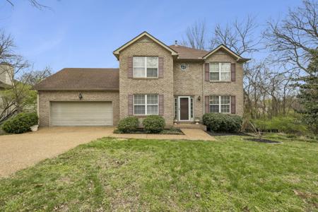 121 Bentree Dr