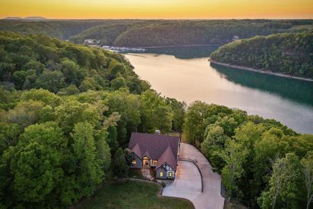 415 Summer Breeze Dr