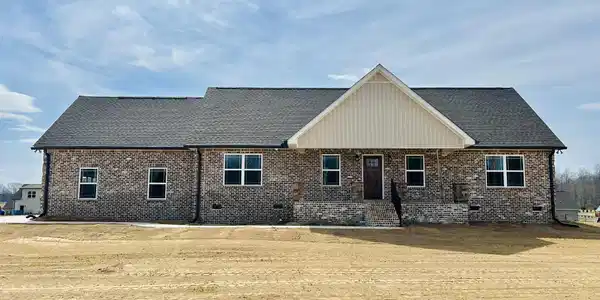 405 Randall Ln