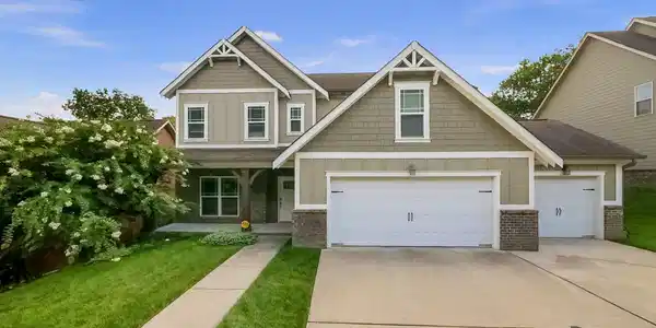 1276 Bridgeview Drive