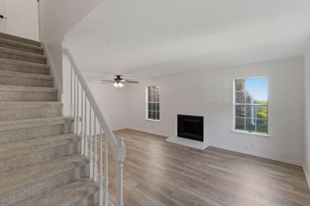 286 Donna Dr