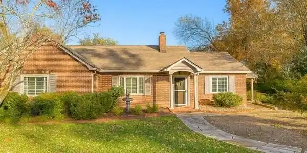 2920 Ozark Road
