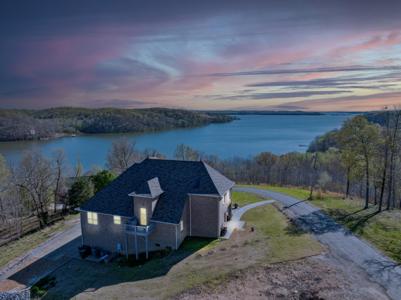 501 River Trace Dr