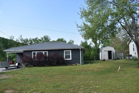 814 Upper Ferry Rd