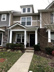 3014 Friars Trl