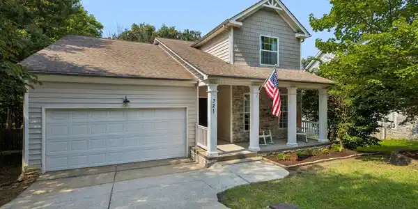 321 Deep Woods Cir
