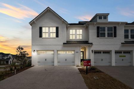 646 Club View Way