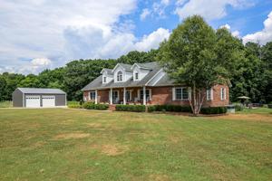 1156 Honey Ln