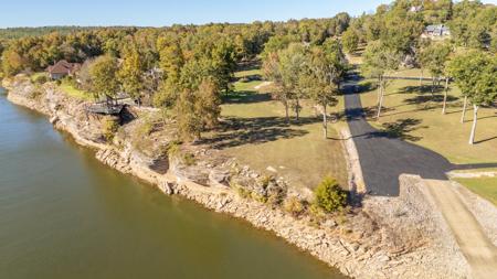 21 Rivers Edge Cv