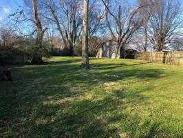 701 Old Cowan Rd 