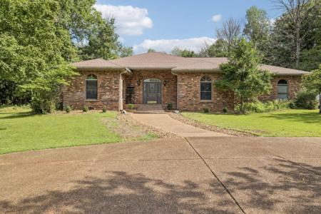 1623 Stewarts Ferry Pike