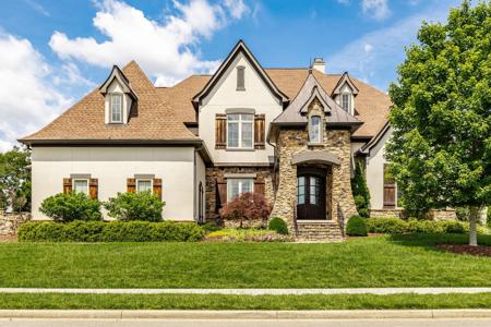 1276 Chloe Dr