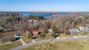 41 Walnut Dr