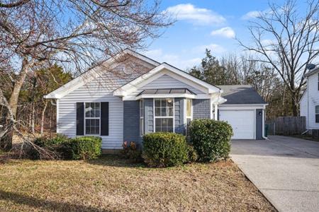 3957 Pepperwood Dr