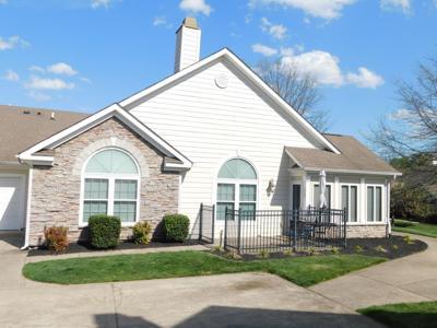 825 Browns Ln