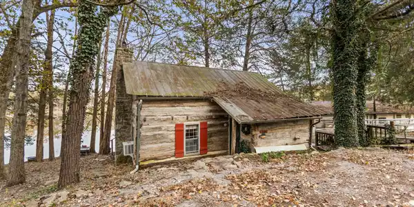 116 Lincoln Lake Rd