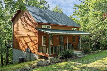 1235 Lakeview Dr