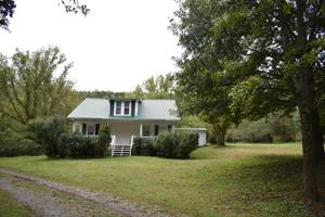276 Defeated Creek Hwy