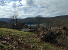 190 Highbridge Dr