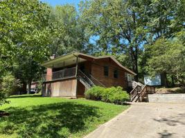 308 Holiday Dr