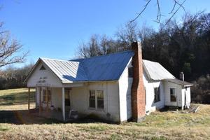 183 Sanders Ln