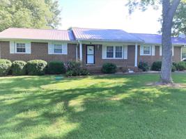 550 Westwood Ln