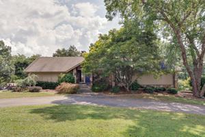 107 Hickory Hill Dr