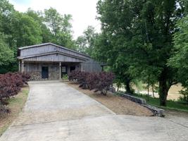 151 Hiawassee Ln