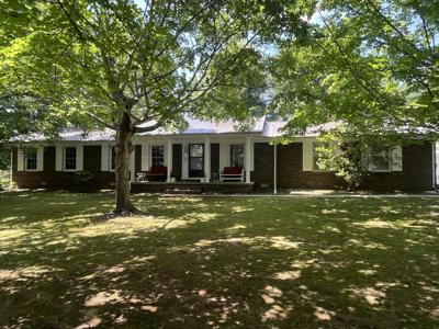 23 Woods Edge Rd