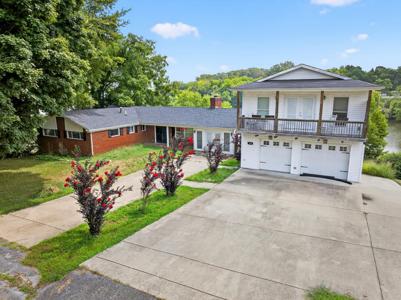108 Petty St