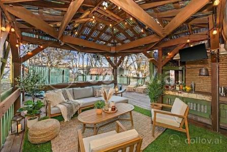 108 Connie Dr