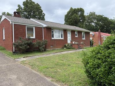 563 Ashe Ave