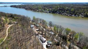150 Camelot Dr