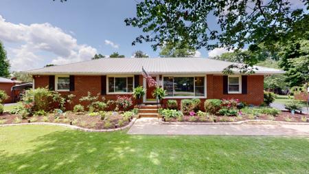 808 Pleasant View Dr