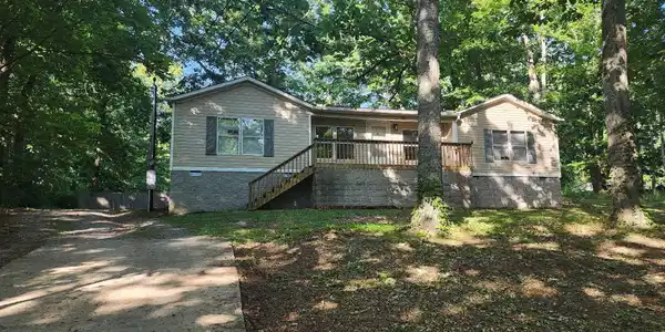 198 Neil Dr