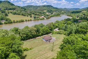 20 Lakeshore Cir