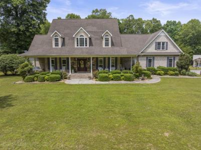 1039 Ed Sanders Rd