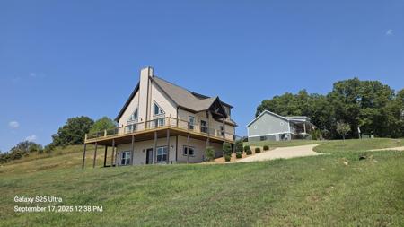 37 Lakeview Dr