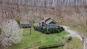 385 Harbor Pointe Rd