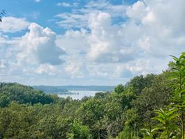 16 Lake Ridge Dr