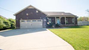 222 Lakeview Dr